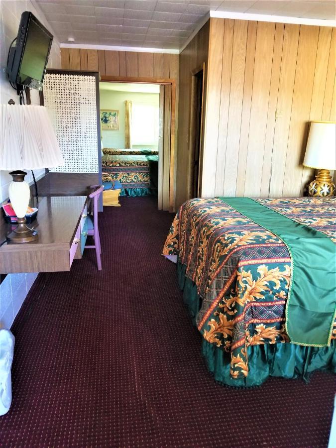 Town House Motor Inn Worland Екстер'єр фото