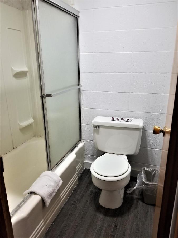 Town House Motor Inn Worland Екстер'єр фото