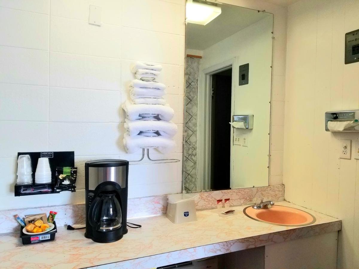 Town House Motor Inn Worland Екстер'єр фото